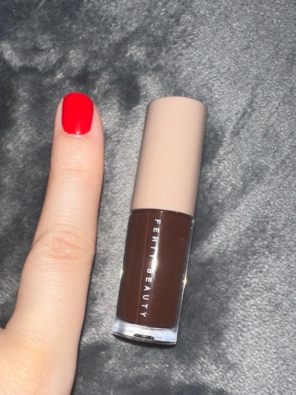 New Fenty Beauty Heat Gloss Bomb in Hot Chocolit -Travel Size 2mL